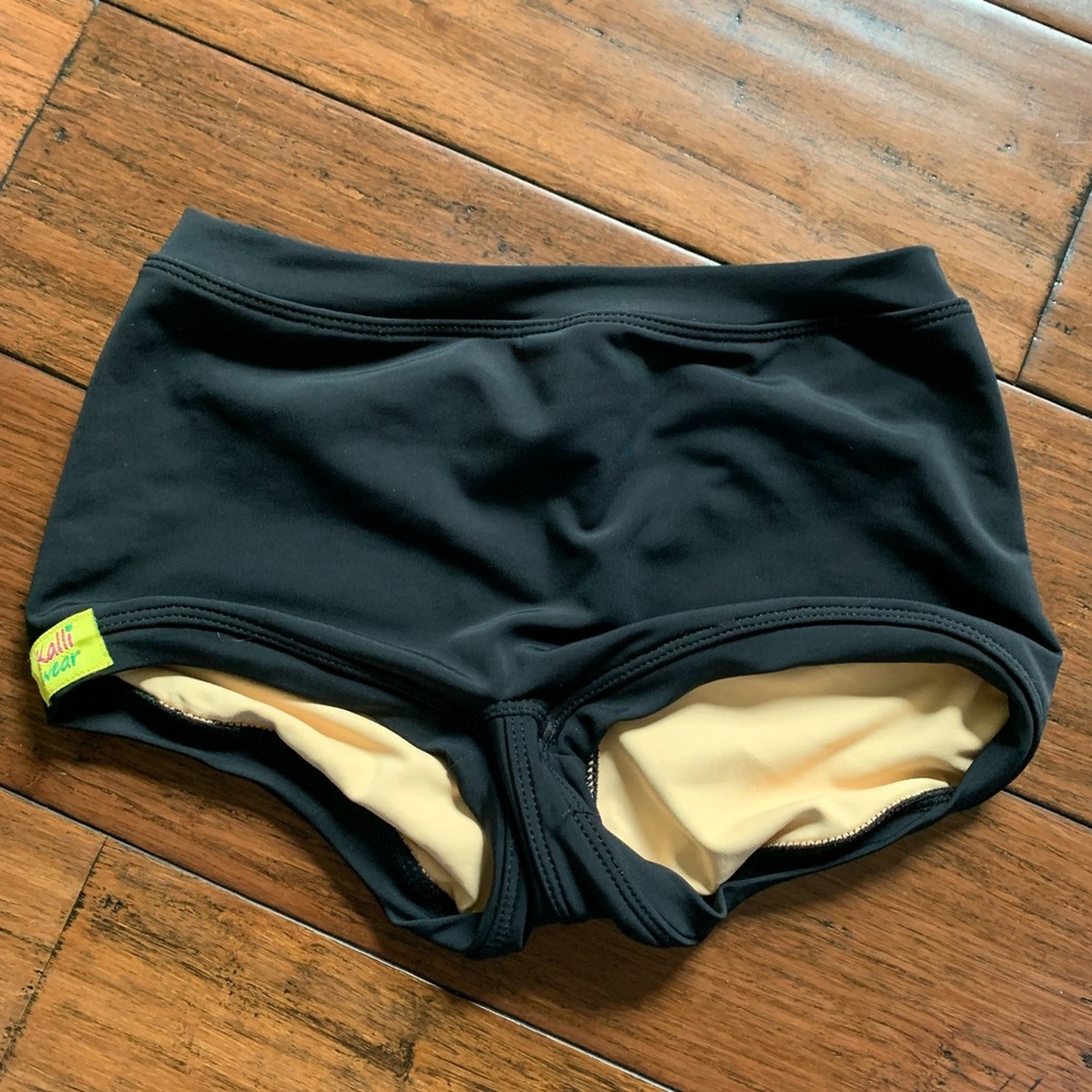 Kalliwear Dancewear shorts